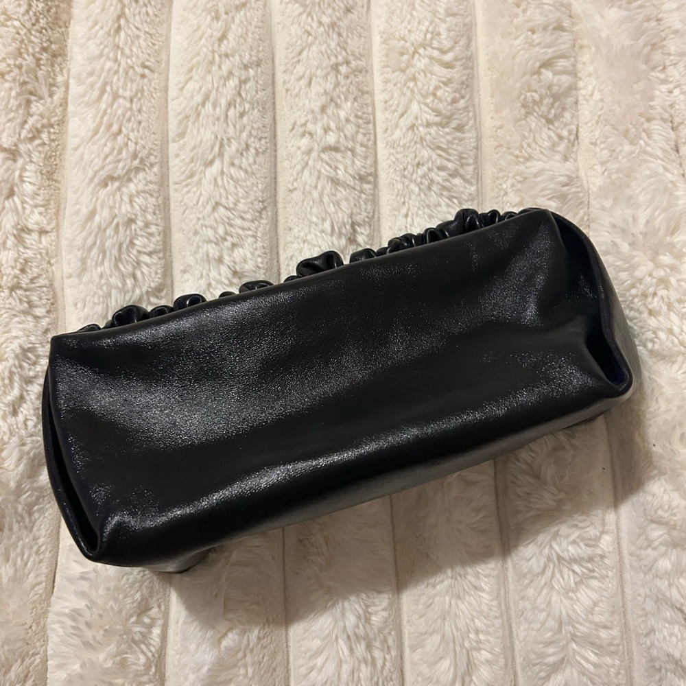 Black Ruched bag - Picture 2 of 4